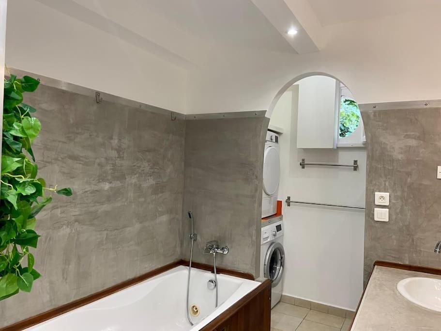 Superbe Logement Au Vallon Des Auffes Marseille Ngoại thất bức ảnh